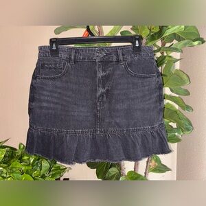 American Eagle Outfitters Black Ruffle Hem Mini Skirt